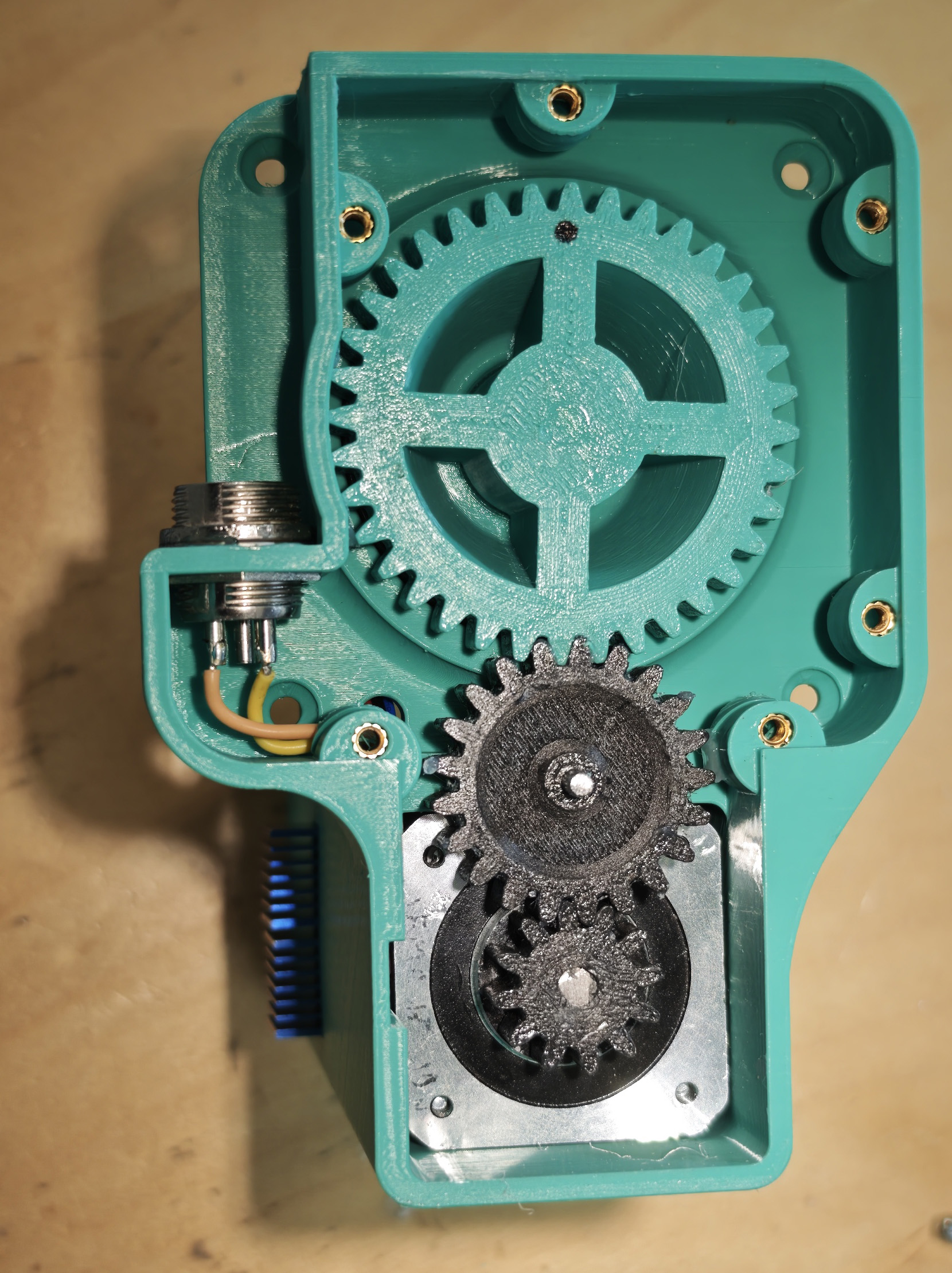 Internal view of gears and motor
